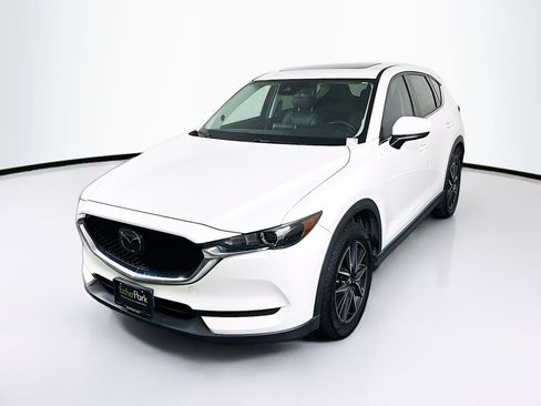 Used 2018 MAZDA CX-5 Touring w/ Preferred Equipment Package FWD image 3