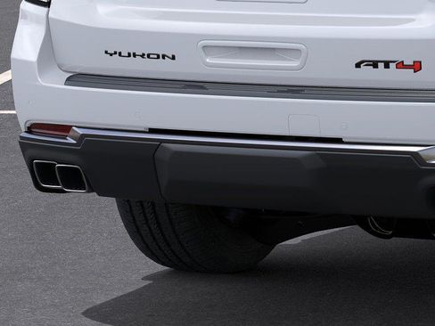 New 2026 GMC Yukon AT4 Ultimate AWD/4WD image 14