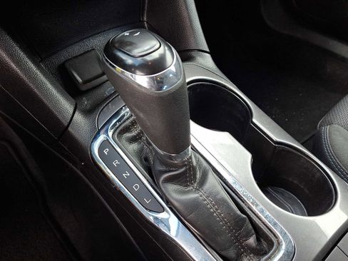 Used 2017 Chevrolet Cruze LT image 13