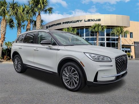 Used 2024 Lincoln Corsair Reserve w/ Equipment Group 201A image 2