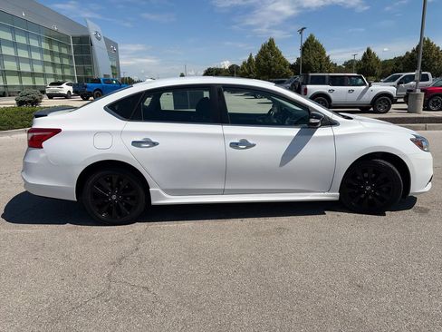 Used 2018 Nissan Sentra SR Turbo w/ SR Midnight Edition Package FWD image 8