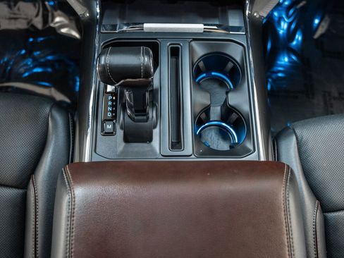 Certified 2021 Ford F150 Lariat w/ Equipment Group 502A High image 32