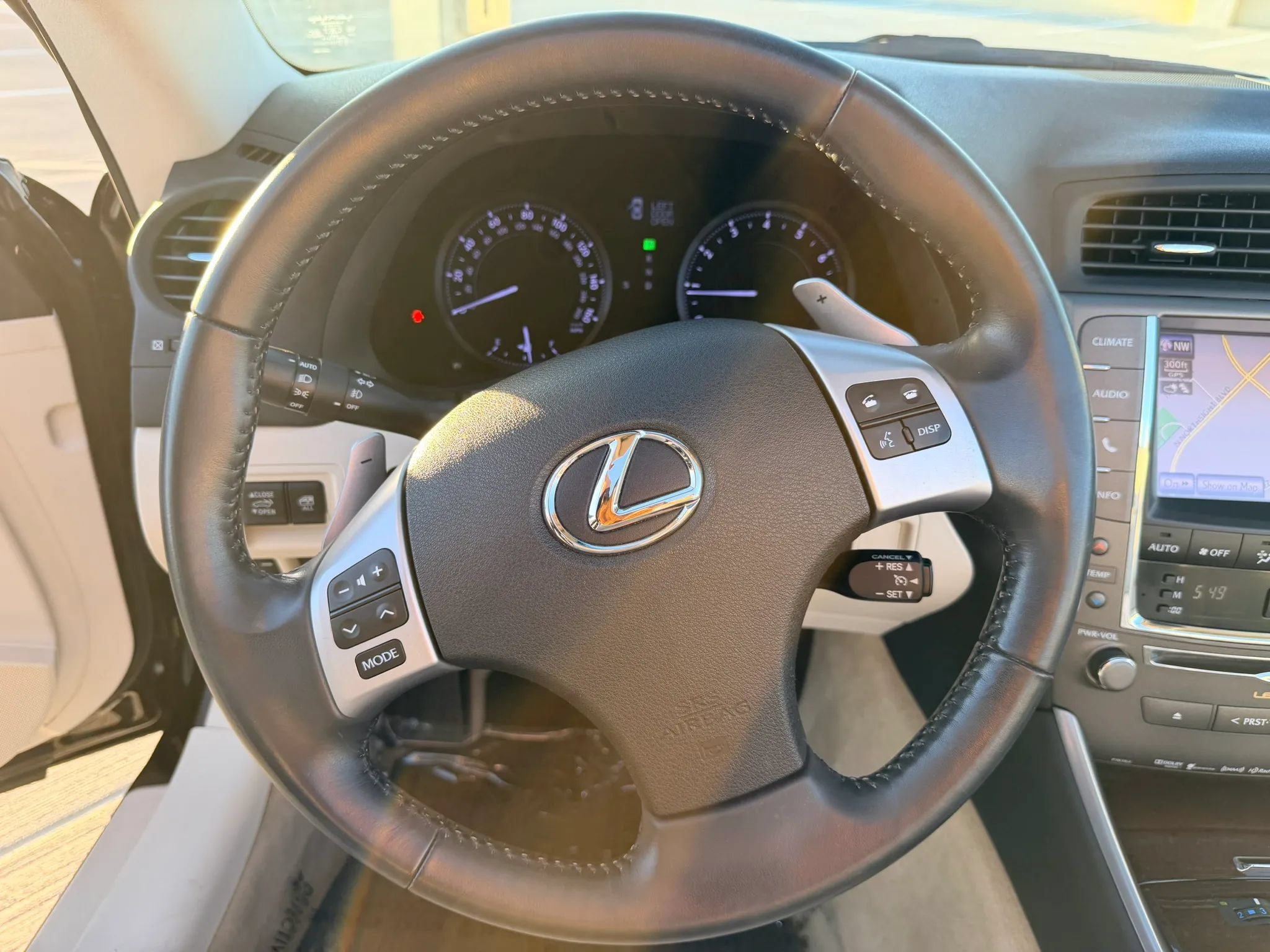 Used 2013 Lexus IS 250C RWD image 19