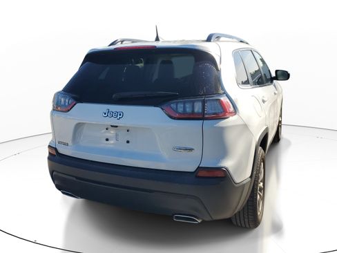 Used 2022 Jeep Cherokee Latitude Lux w/ Sun & Sound Group FWD image 5