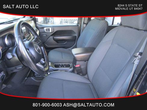 Used 2021 Jeep Wrangler Unlimited Sport image 17