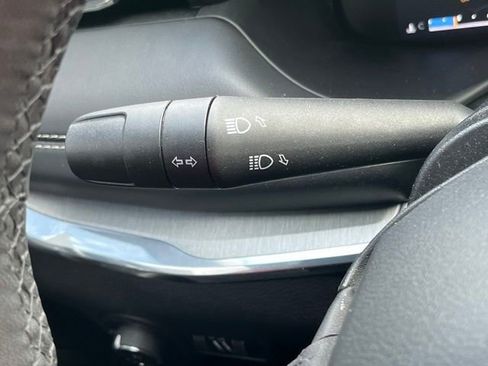 Used 2023 Jeep Compass High Altitude w/ Driver Assist Group I AWD/4WD image 42