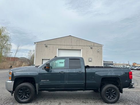 Used 2019 Chevrolet Silverado 2500 LT image 8