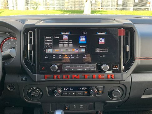 Used 2025 Nissan Frontier PRO-4X w/ Tow Package AWD/4WD image 17