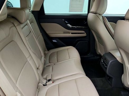 Used 2022 Lincoln Corsair Reserve w/ Luxury Package AWD/4WD image 23
