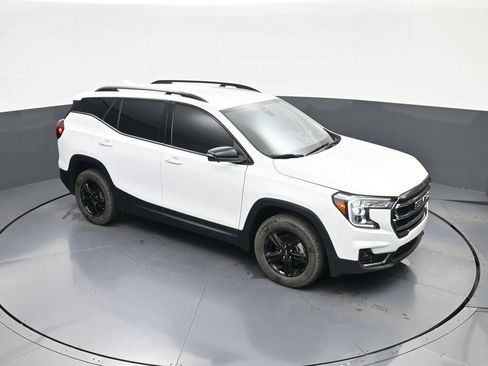 Used 2024 GMC Terrain AT4 w/ Tech Package AWD/4WD image 27