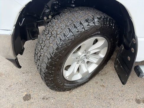 Used 2023 RAM 1500 Laramie AWD/4WD image 18