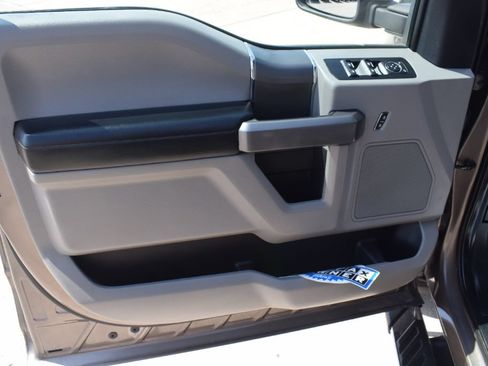Used 2020 Ford F150 XLT w/ Equipment Group 302A Luxury AWD/4WD image 9