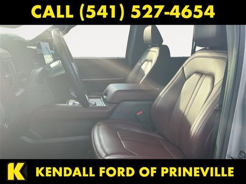 Used 2024 Ford Expedition Limited image 9
