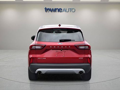 Used 2023 Ford Escape Active AWD/4WD image 4