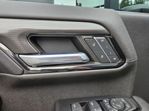 Used 2024 GMC Sierra 3500 AT4 w/ AT4 Preferred Package image 20