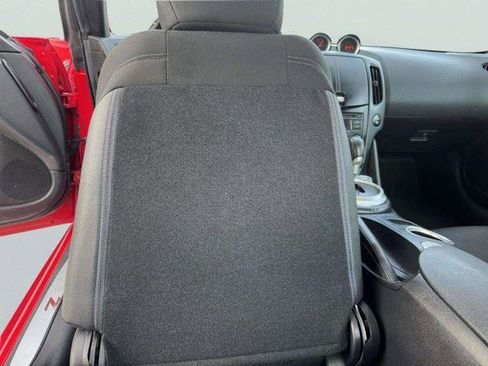 Used 2015 Nissan 370Z Coupe RWD image 51