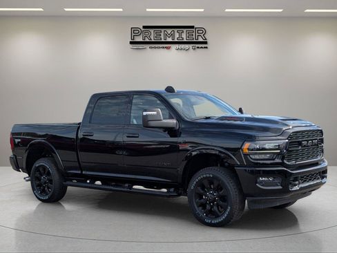 New 2024 RAM 2500 Limited AWD/4WD image 3