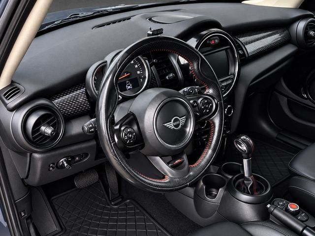 Used 2019 MINI Cooper S w/ Signature Upholstery Package FWD image 3