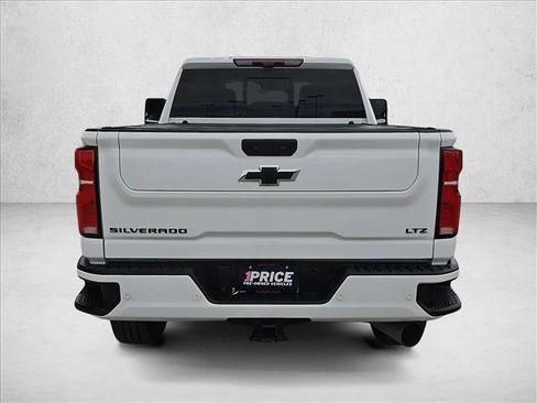Used 2024 Chevrolet Silverado 2500 LTZ w/ LTZ Plus Package image 6