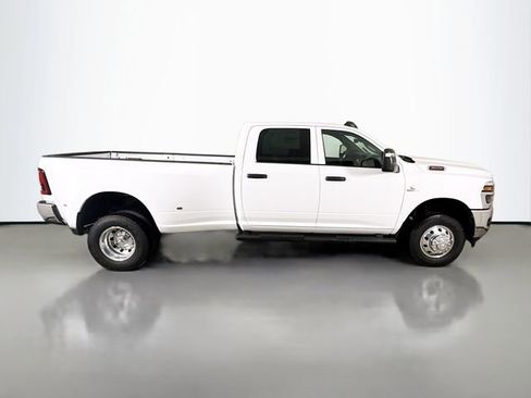 New 2026 RAM 3500 Tradesman AWD/4WD image 8