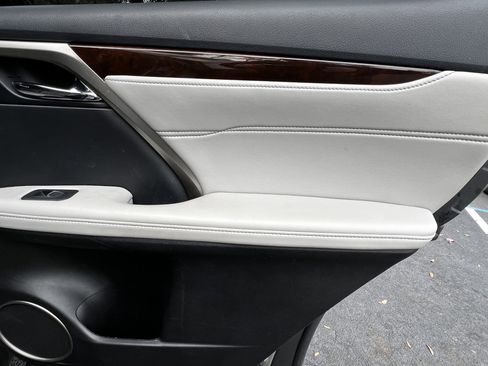 Used 2019 Lexus RX 350 FWD image 39