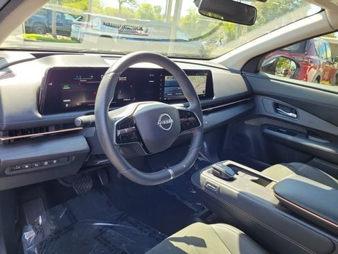 Used 2024 Nissan Ariya FWD image 17