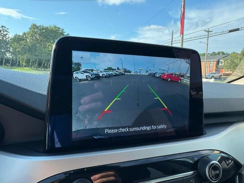 Used 2020 Ford Escape SE FWD image 25