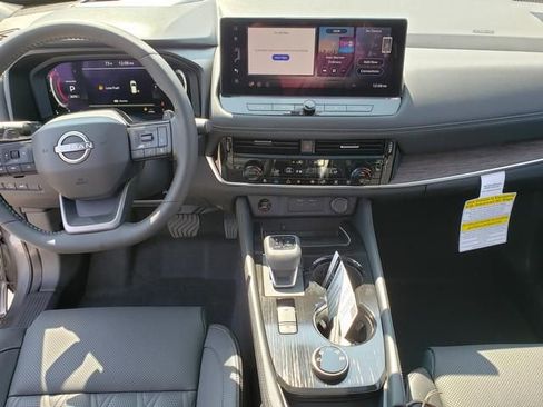 New 2026 Nissan Rogue Platinum w/ Platinum Premium Package image 7