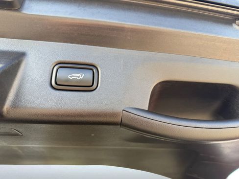 Used 2023 Hyundai Tucson Limited image 15