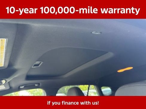 Used 2024 Chevrolet Trax RS w/ Sunroof Package FWD image 35