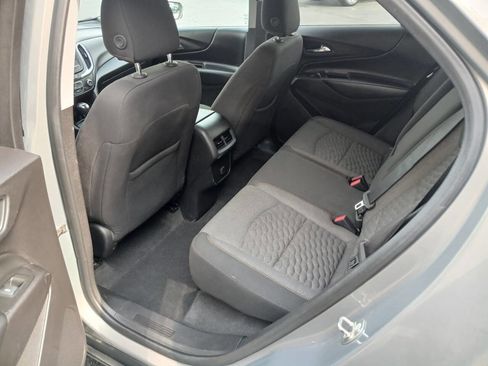 Used 2018 Chevrolet Equinox LT image 10