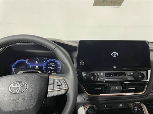 New 2026 Toyota Grand Highlander AWD Hybrid image 18