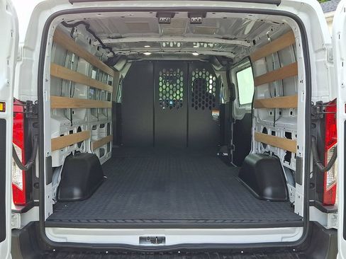 Used 2025 Ford Transit 250 Low Roof w/ Exterior Upgrade Package RWD image 31