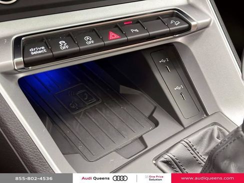 Certified 2025 Audi Q3 2.0T Premium Plus w/ Premium Plus Package AWD/4WD image 28