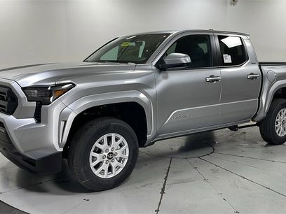 New 2025 Toyota Tacoma SR5
