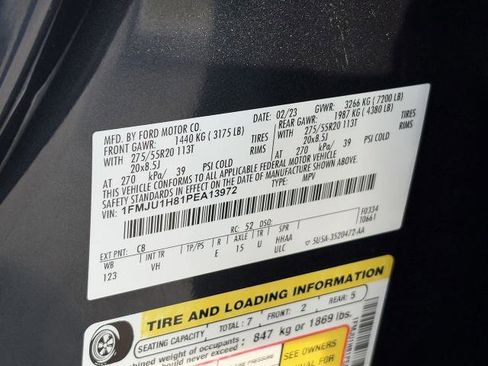 Certified 2023 Ford Expedition XLT image 31