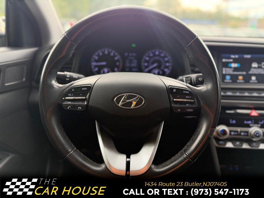 Used 2020 Hyundai Elantra Value Edition w/ Cargo Package (C1) FWD image 25