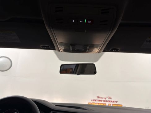 Used 2021 Volkswagen Tiguan S image 21