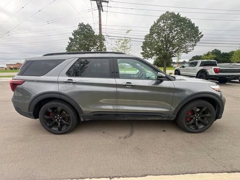 Certified 2024 Ford Explorer ST w/ Equipment Group 401A AWD/4WD image 4