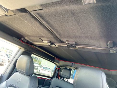 Used 2023 Ford Bronco Badlands w/ Sasquatch Package image 27