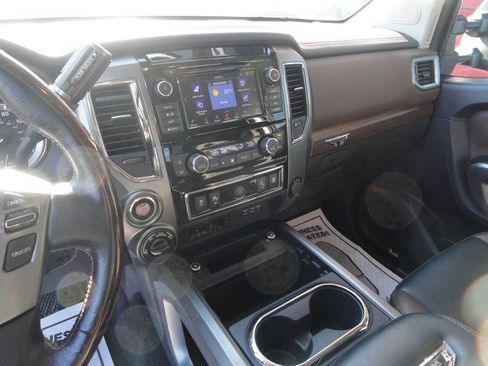 Used 2019 Nissan Titan Platinum Reserve w/ Platinum Utility Package AWD/4WD image 11
