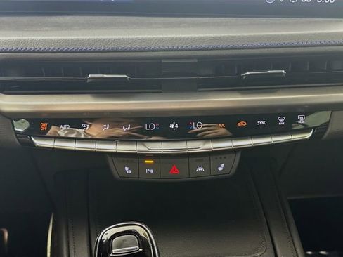 Used 2024 Cadillac XT4 Sport w/ Cold Weather Package image 19