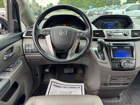 Used 2014 Honda Odyssey Touring Elite image 19