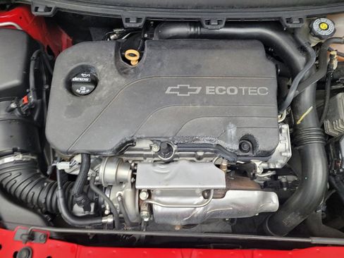 Used 2017 Chevrolet Cruze LT image 30