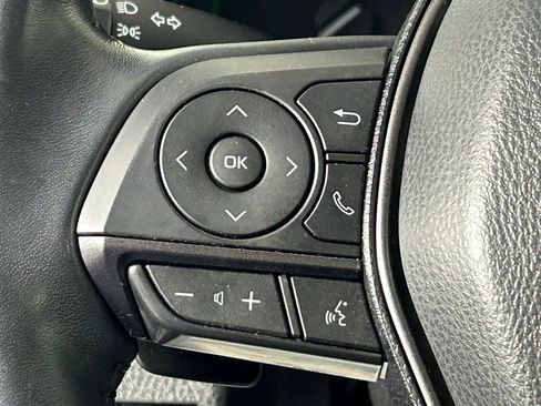 Used 2022 Toyota Camry SE w/ Convenience Package image 25