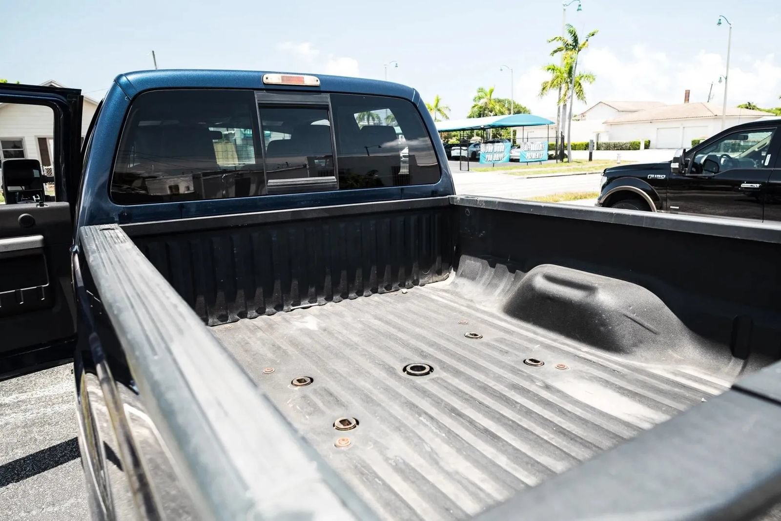 Used 2014 Ford F250 Lariat w/ Chrome Package AWD/4WD image 27