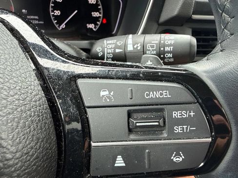 Used 2025 Honda Pilot Touring image 22