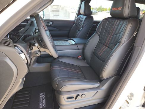 New 2026 Nissan Armada PRO-4X w/ Captain's Chari Seat Package AWD/4WD image 8