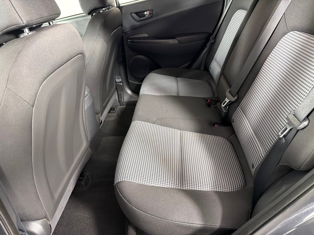 Used 2022 Hyundai Kona SE AWD/4WD image 18