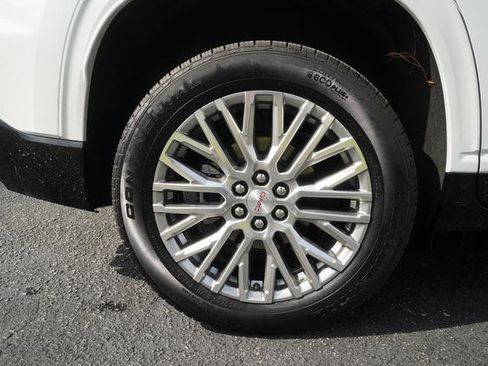 Used 2025 GMC Acadia Denali w/ LPO, Floor Liner Package image 39